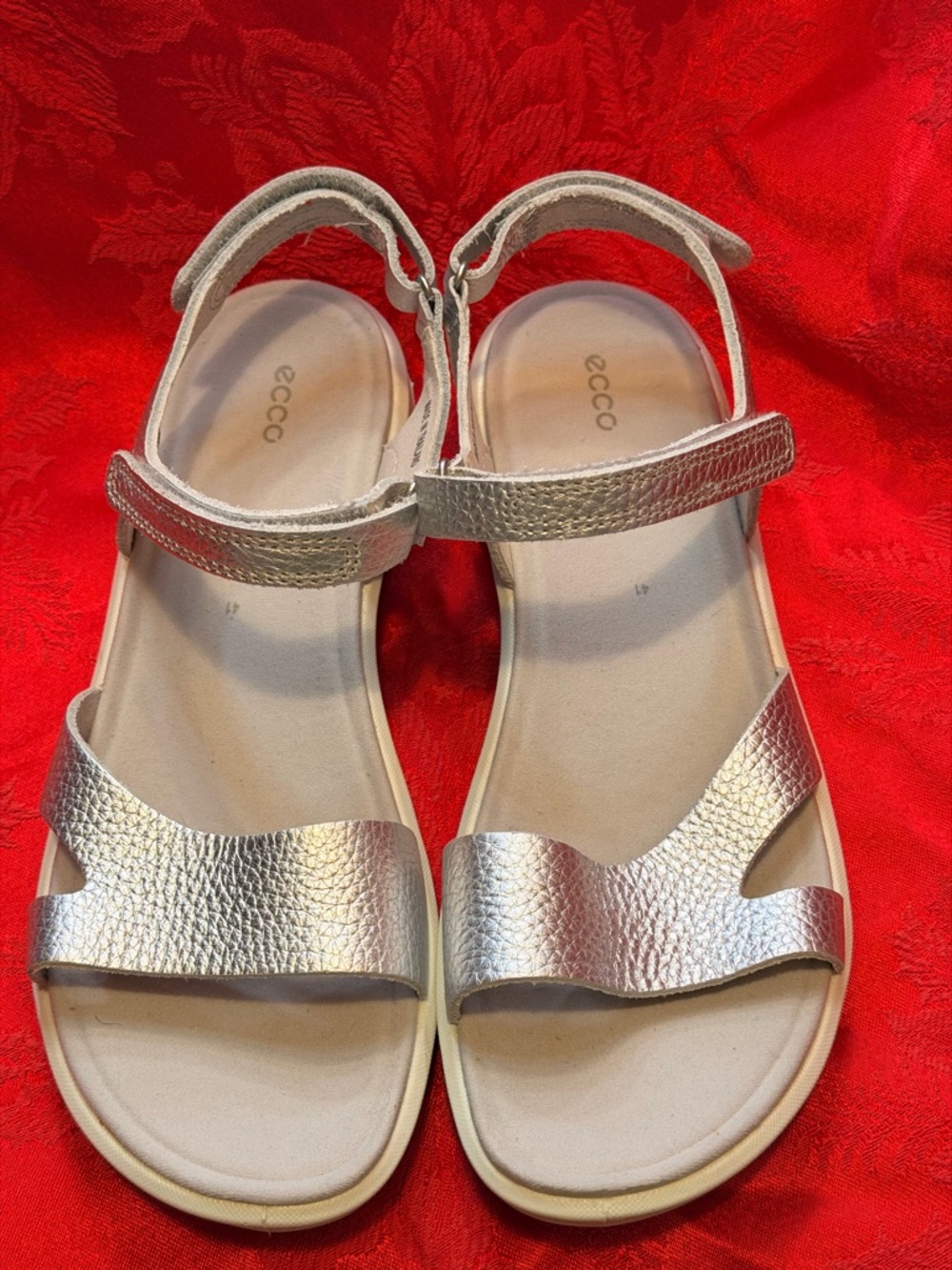 ECCO cruise ll Women's Silver Leather Adjustable Strap Sandals